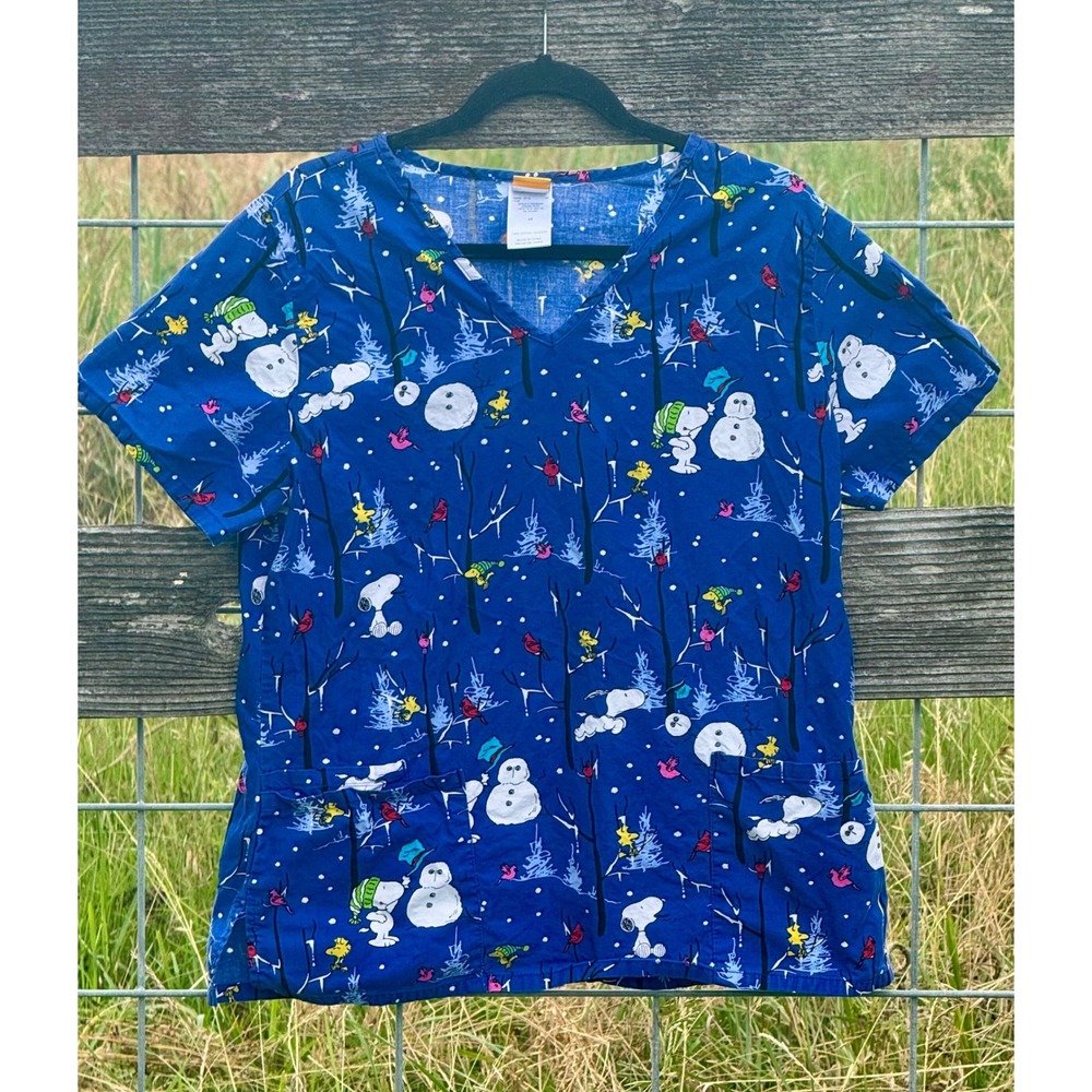 Peanuts Snoopy Woodstock Winter Snowman Scrub Top Women's Medium